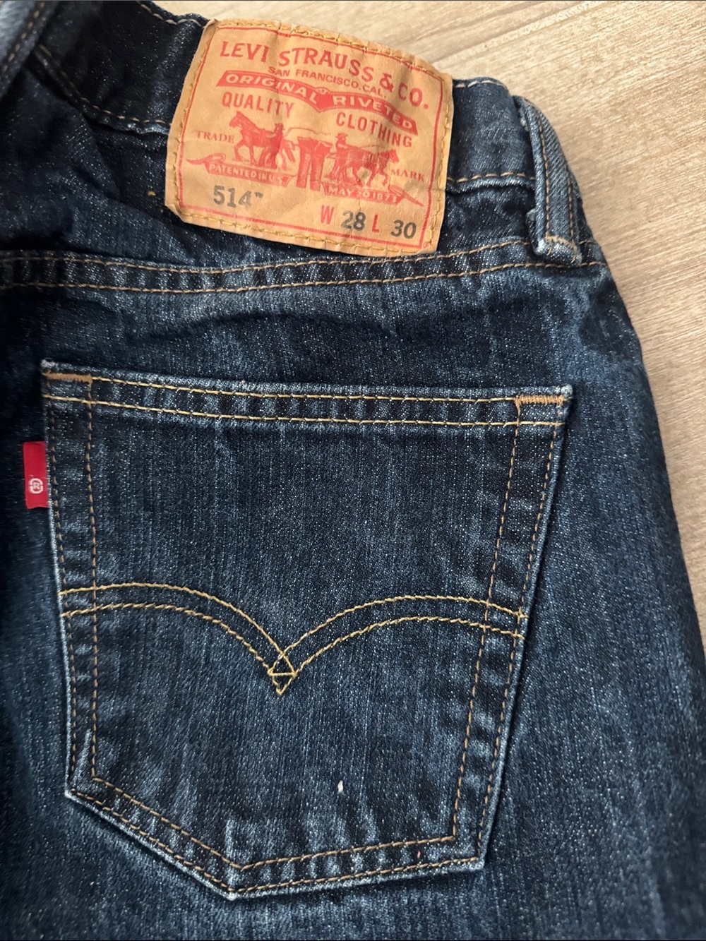 Levi's 514 28x30 Men's R Red Tag Dark Blue Jeans